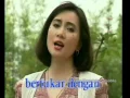 Download Lagu Titiek Sandhora   Merantau