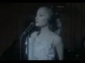 Ariana Grande - intro (end of the world) (live version)