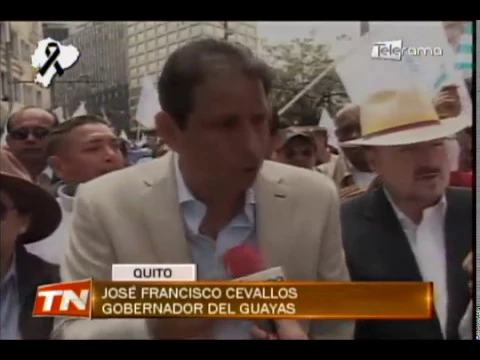 Cientos de personas marcharon por la paz en Ecuador