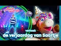 Lagu DE VERJAARDAG VAN SAARTJE 🎉  | SIMSALA SAARTJE 🐽 | Educatieve kleutertelevisie | Woorden omschrijven