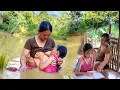 Download Lagu Mother and daughter plowed the fields and grew rice to have more food./lý sểnh