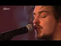 Milky Chance - 'Down By The River' (live in het Q-hotel 2014)