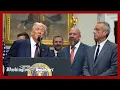 Download Lagu Trump-regering dreigt 81 miljoen dollar aan financiering voor seksuele voorlichting in te trekken...