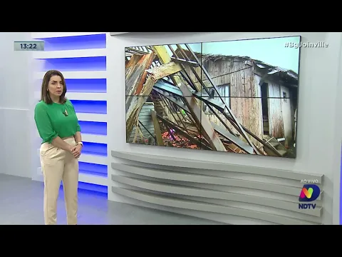 Casa desaba na zona Sul de Joinville com a força das chuvas