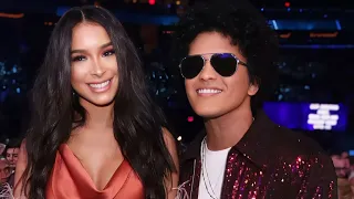 Download Bruno Mars Wife, Kids, Age, Parents, Net Worth MP3