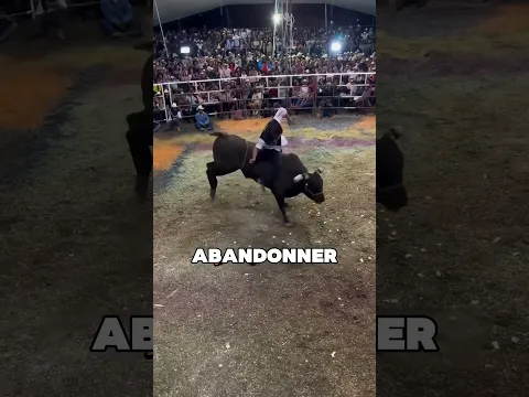 Ce Cavalier Va Sauver Ce Taureau Sans Même le Savoir 😱🐂