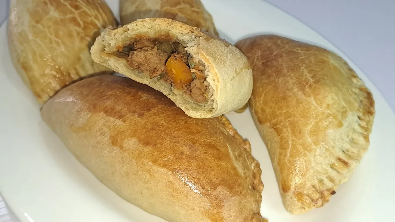 Empanada Recipe - Easy Nigerian Meat Pie
