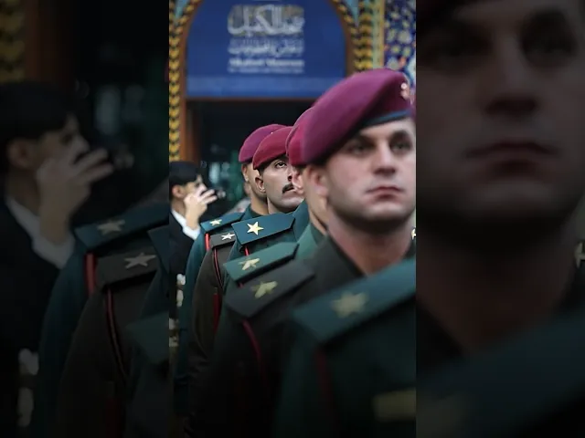 ⁣طلبة الكلية العسكرية يؤدون قسم التخرج عند مرقد أبي الفضل العباس عليه السلام