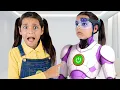 Download Lagu Robo-Ellie wordt Bobby's beste vriend! Robot versus echte vriend | Speelgoed en kleuren