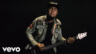 lukanegara bertahta diatas tanah mereka