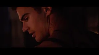 First Kiss Scene Tris Four Divergent