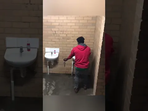 He couldn’t believe his eyes 👀🤣