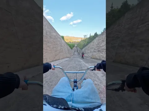 Mini bmx en mega ramp #skate