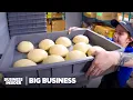 How Papa Johns Deals With Super Bowl Demand