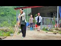 Download Lagu Her eyes could no longer see the light, but why did Lien still decide to leave? Poor blind girl.