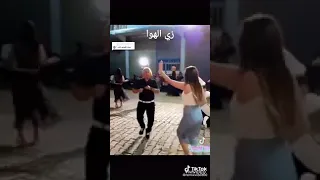 العذراء والشعر الأبيض 