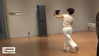화사 (HWASA) - 'So Cute' Dance Practice Behind The Scenes