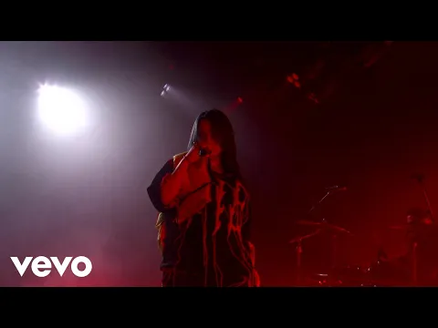 Download MP3 Billie Eilish - bad guy (Official Live)