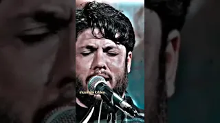 كأن صوته موسيقى تعزف على اوتار الحزن  كأن صوته موسيقى تعزف على اوتار الحزن