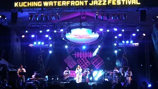 Download Dayang Nurfaizah - Dia (versi jazz) MP3