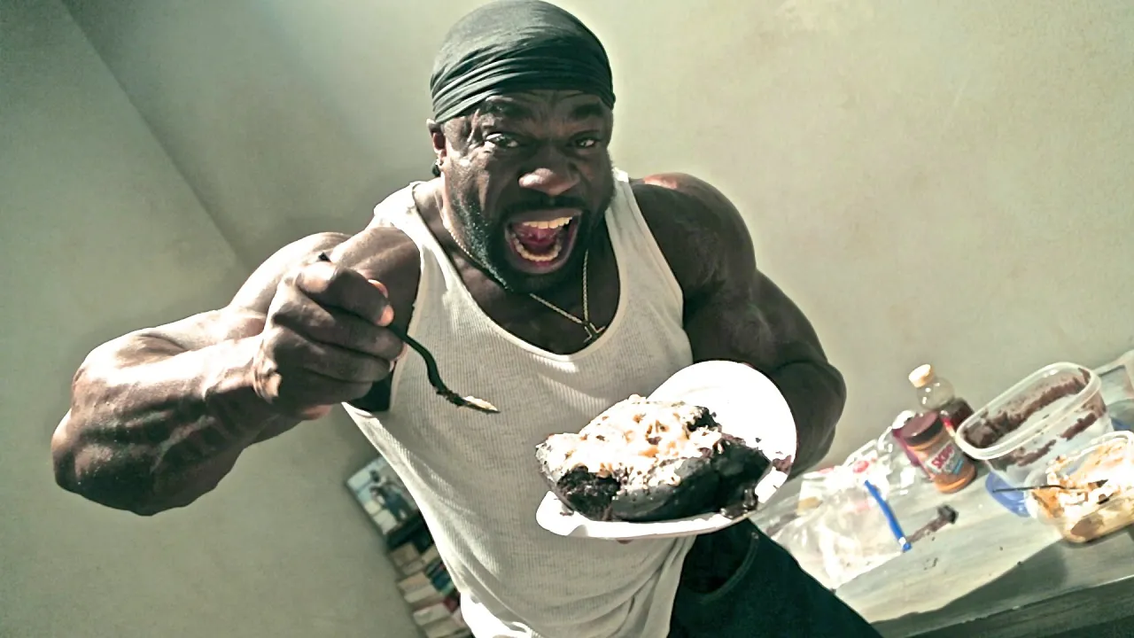 Cake Made with Cookies in Jail - Kali Muscle