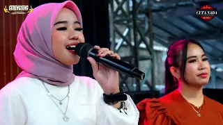 mojang karawang di saung gerengseng team bareng fitri reggang duo punduk pengiring music cuta nada