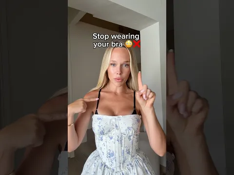 Easy fashion bra hack for strapless dresses and summer outfits 😍 #brahack #fashionhack #stylingtips