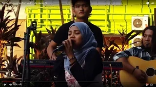 Download ku pendam sebuah duka-Zila seiras seirama feat kodoxs buskers cover khatijah ibrahim sepenuh jiwa MP3