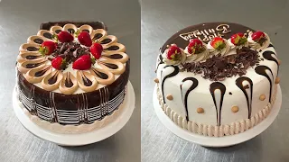 asi de sencillo y facil se decoran tortas con ganache de chocolate