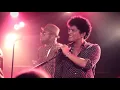 Bruno Mars - Runaway Baby (Live in Paris)