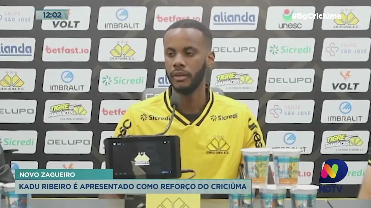 Kadu Ribeiro é apresentado pelo Criciúma Esporte Clube