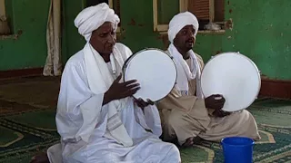 صلو يا حبور للنبي المنصور زيارة أبناء الشيخ حاج الماحي لخليفة الخلفاء عبد العزيز الدباغ 