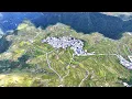 Download Lagu Het klifdorp op de berg in Guizhou ligt op een klif op een hoogte van meer dan 1.200 meter.