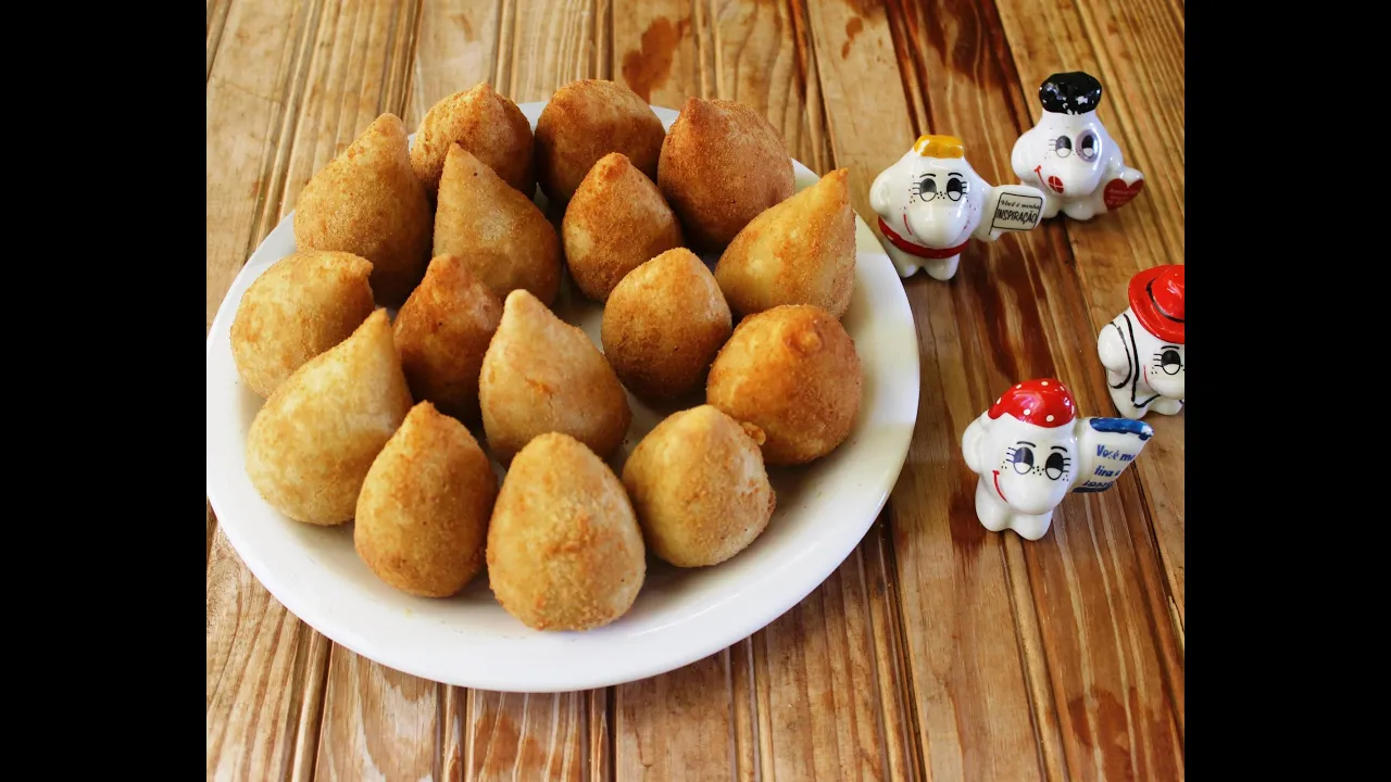 COXINHA DE FRANGO SUPER FÁCIL DE FAZER