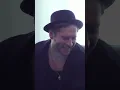 Peter Maffay will Johannes Oerding gekritzeltes Tattoo andrehen! 😱 (@vsspass 12.10.24)