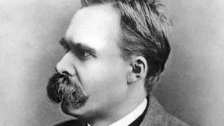 الفيلسوف فريديريك نيتشه كيدور بالمطرقة ديالو هدم القيم و الاصنام 