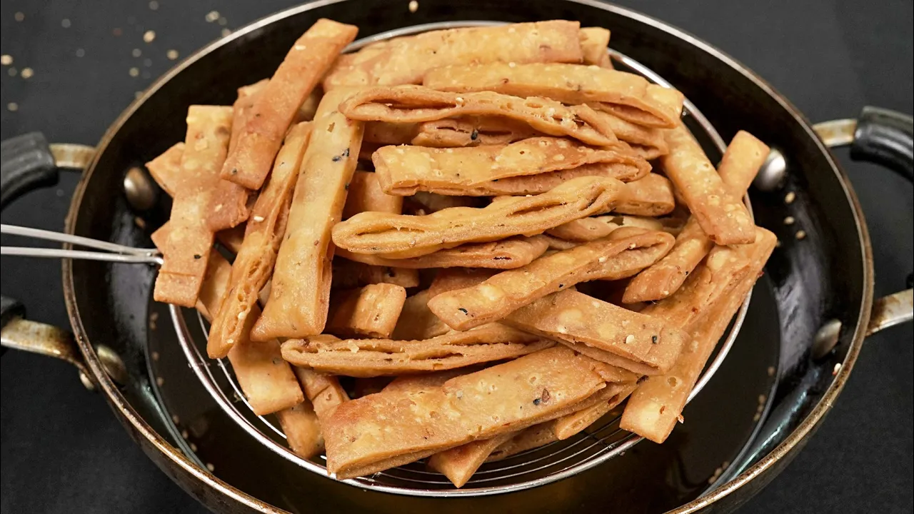 Perfectly Crisp Atta Namakpara - Tea Time Bliss   Easy Wheat Flour Snack