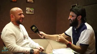 أحمد مكي يحكي اقوي موقف كوميدي له مع والدته   كلام معلمين مع أحمد يونس دندنها