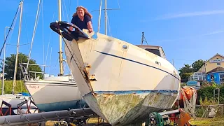 #50 – ⛵This could be BAD! Exposing our lifting keel!!😱 Rusty yacht transformation. [
