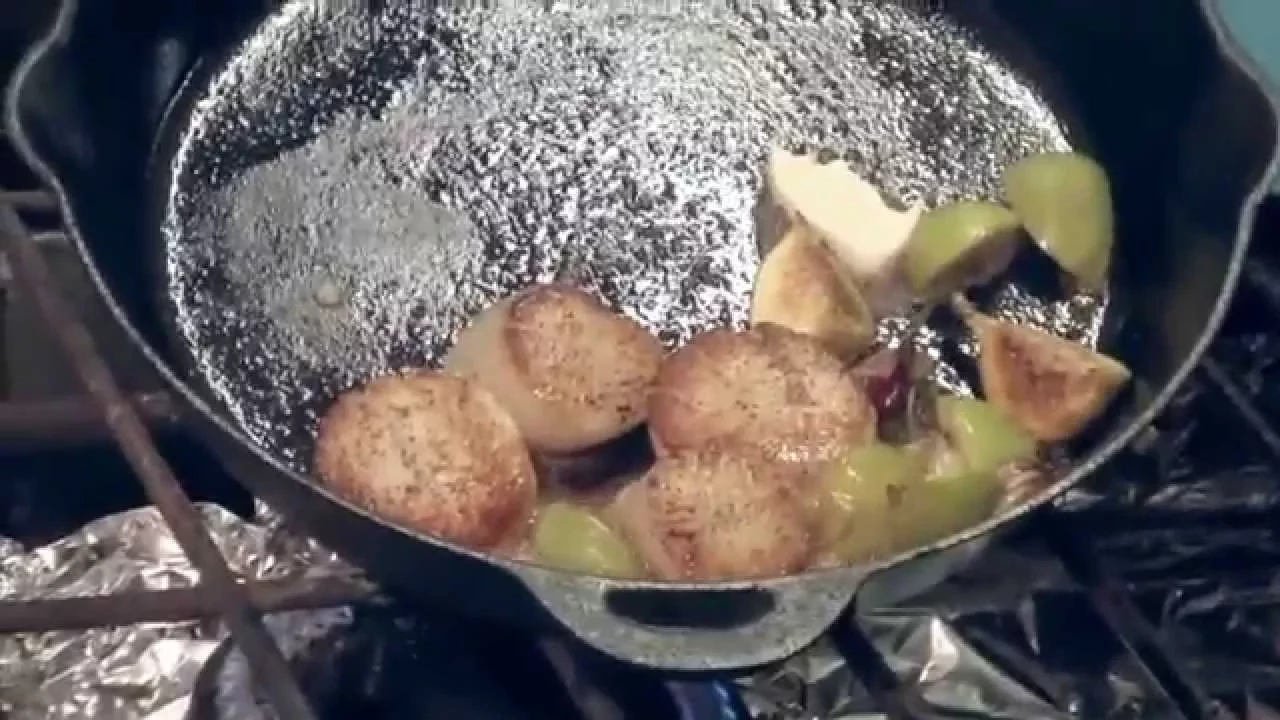 How to Pan Sear Scallops