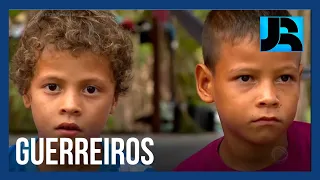 Meninos da Floresta: veja como estão os irmãos indígenas que ficaram quase um mês perdidos na mata