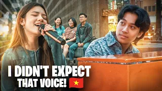 She Started Singing… and the Crowd Fell Silent (Còn Gì Đẹp Hơn Cover)