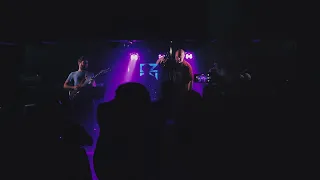 יובל בנשלום - איזה כיף שהיא אוהבת אותי