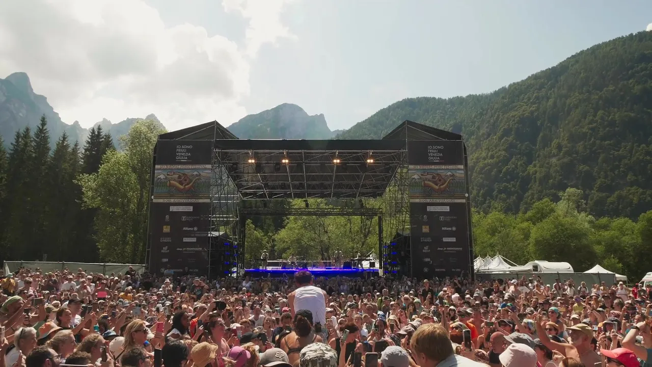 2025.07.20 Underwater : Mika at No Borders Music Festival 2025.07.20 Underwater : Mika at No Borders Music Festival