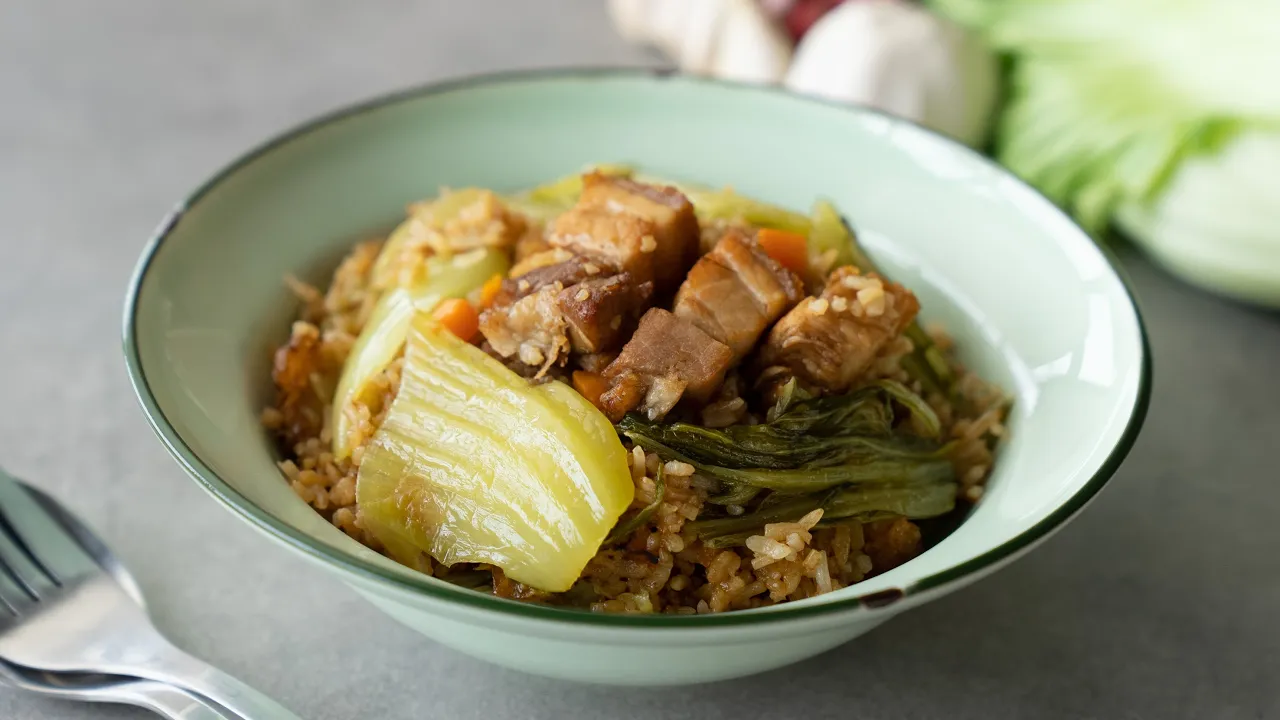 One Pot Hokkien Mustard Green Rice