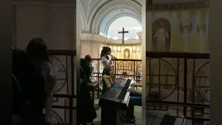 مريم  العذراء  نسمة  الأرجاء دندنها