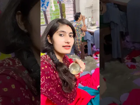 Ham pi rhe hai chaye 😝😝