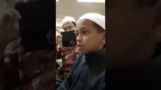  الطفل عمر الفاروق يبهر الناس في نشيد  الفاروق عمر   رضي الله عنه  دندنها