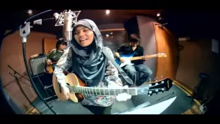 Download Najwa Latif - Cinta Muka Buku (Official Music Video) | #NajwaLatif MP3