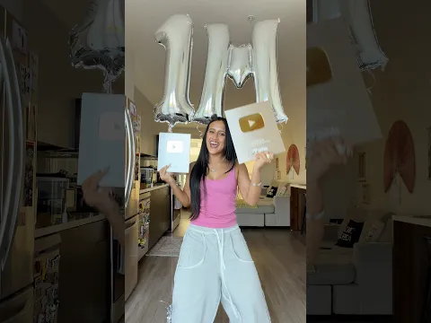 DREAM COME TRUE 🥹 THANK YOU FOR 1 MILLION SUBSCRIBERS 😭🤍 #youtube #award #playbutton #unboxing